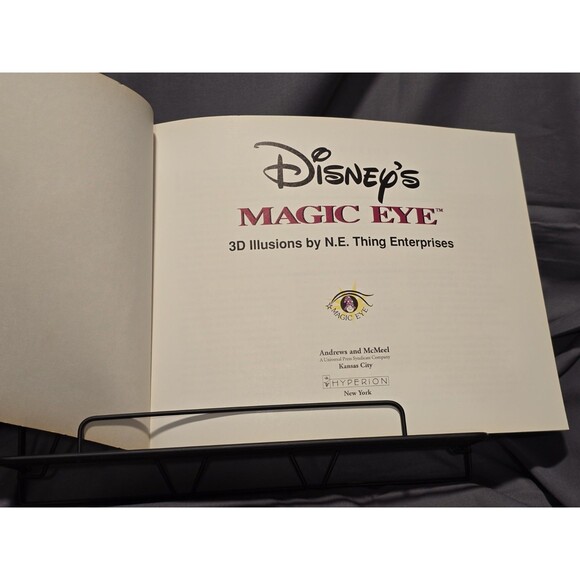 Disney's Magic Eye 3D Illusion by N.E. Things Enterprises - Picture 3 of 6